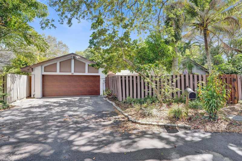 43 Birch Drive, Cooper City FL 33026