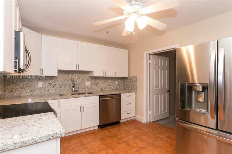 2514 Sherman St, Hollywood FL 33020