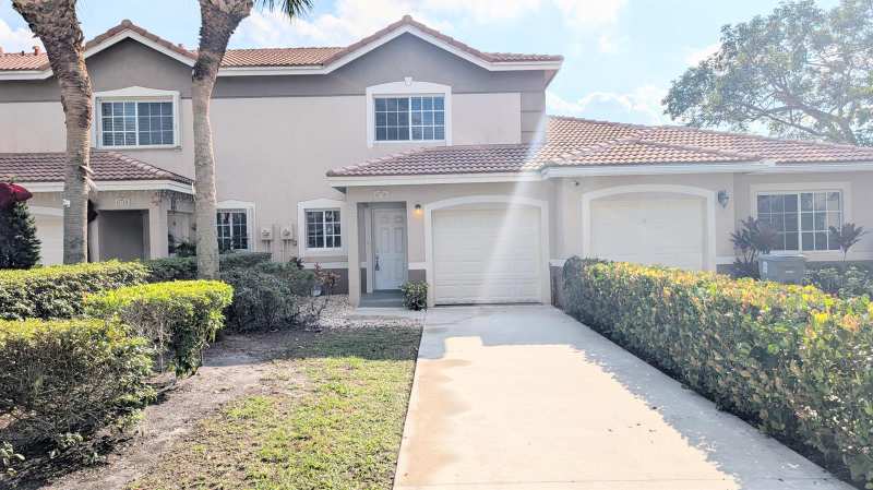 6716 Old Farm Trail, Boynton Beach FL 33437