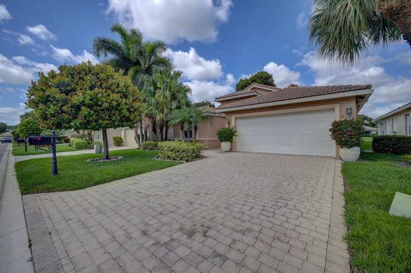 6523 Via Trento, Delray Beach FL 33446