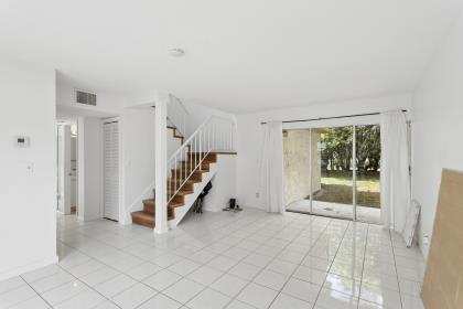 8027 Lagos De Campo Boulevard # A4, Tamarac FL 33321