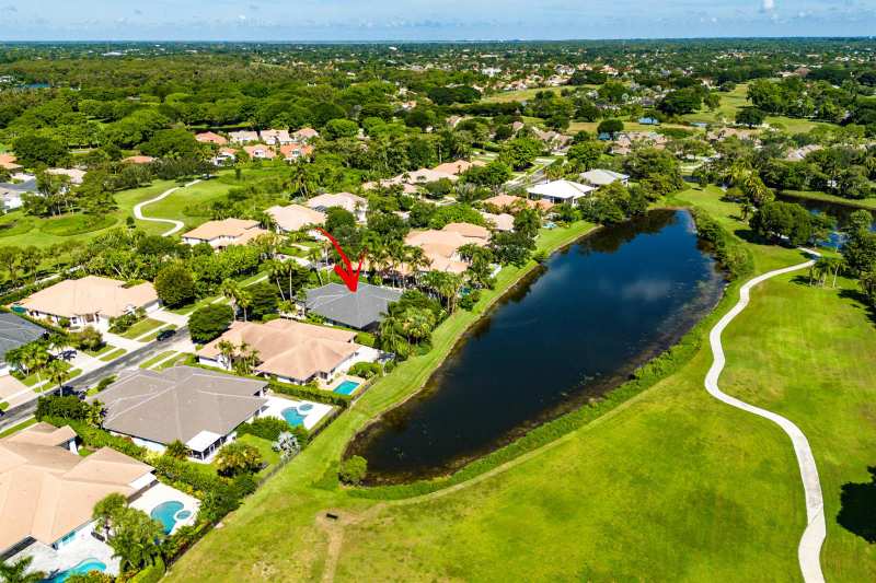 2800 Twin Oaks Way, Wellington FL 33414