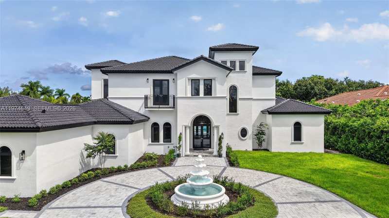 751 Ranch Rd, Weston FL 33326