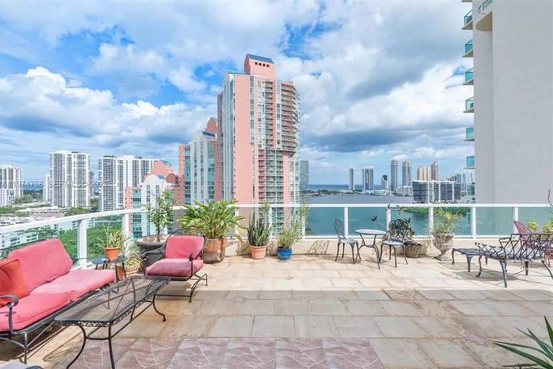 3340 NE 190th St # 1808, Aventura FL 33180