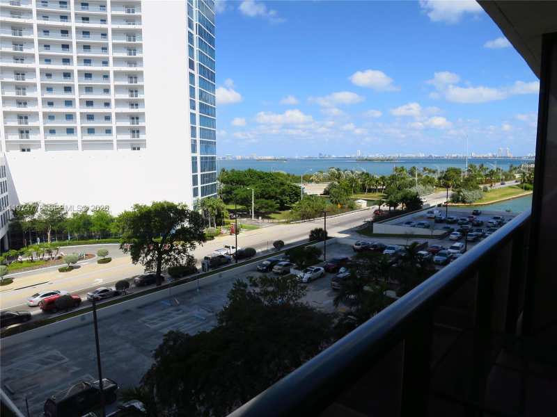 600 NE 36th St # 619, Miami FL 33137