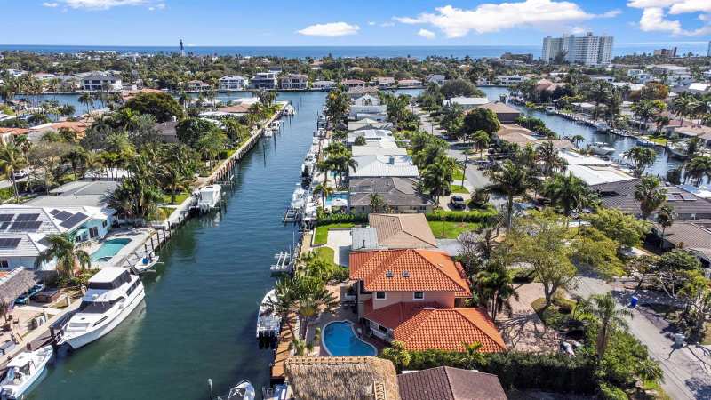 2865 NE 19th Street, Pompano Beach FL 33062
