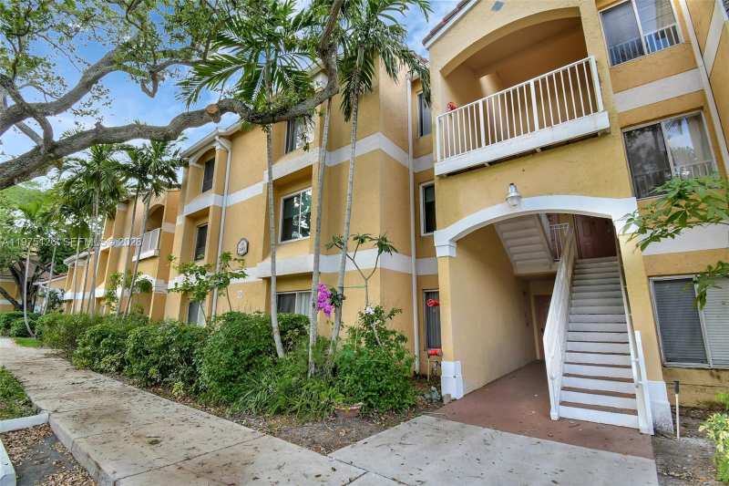 2445 NW 33rd St # 1410, Oakland Park FL 33309