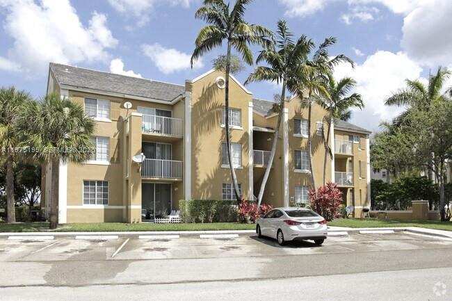 11145 SW 6th St # 302, Pembroke Pines FL 33025