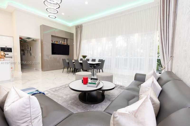 1800 S Ocean Dr # 310, Hallandale Beach FL 33009