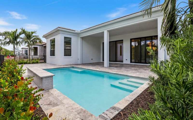 13286 Artisan Circle, Palm Beach Gardens FL 33418