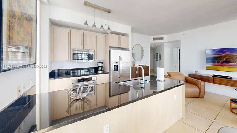 79 SW 12th St, Miami FL 33130