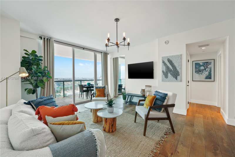 6799 Collins Ave # 1506, Miami Beach FL 33141
