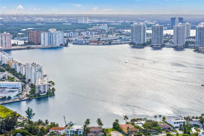 18975 Collins Ave # 4604, Sunny Isles Beach FL 33160