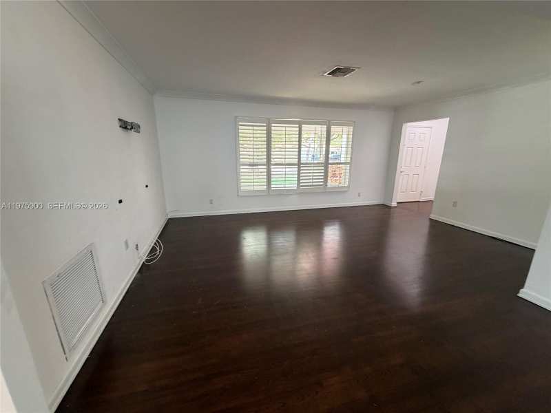 1420 Baracoa Ave, Coral Gables FL 33146