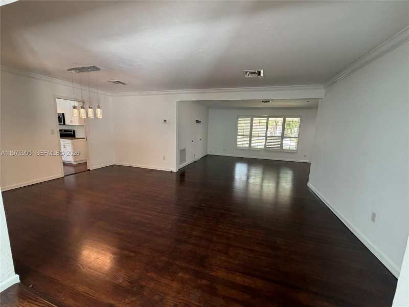 1420 Baracoa Ave, Coral Gables FL 33146