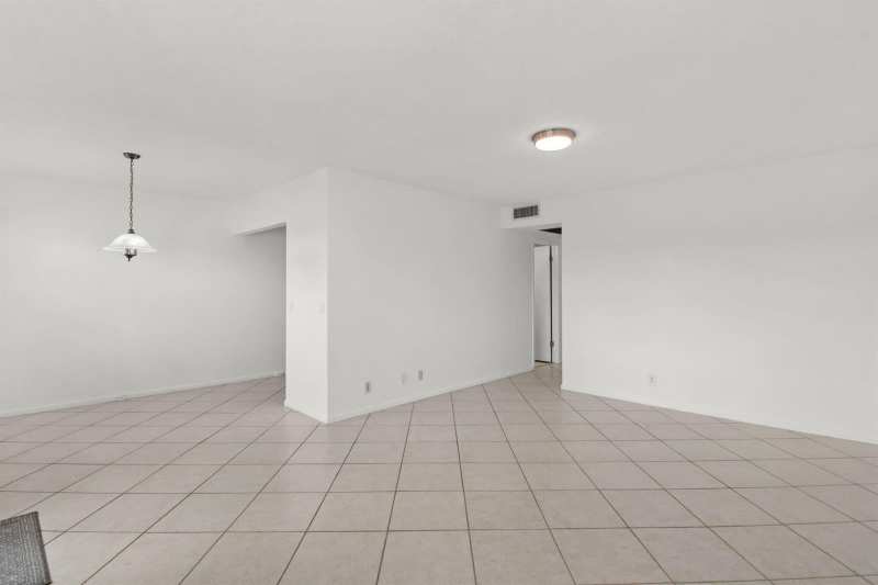 124 Preston C, Boca Raton FL 33434