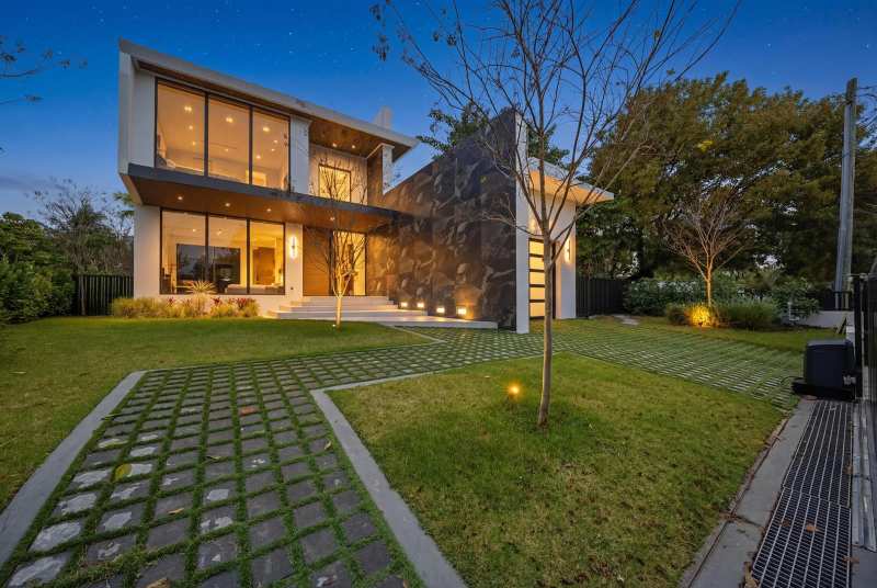 930 S Shore Drive, Miami Beach FL 33141