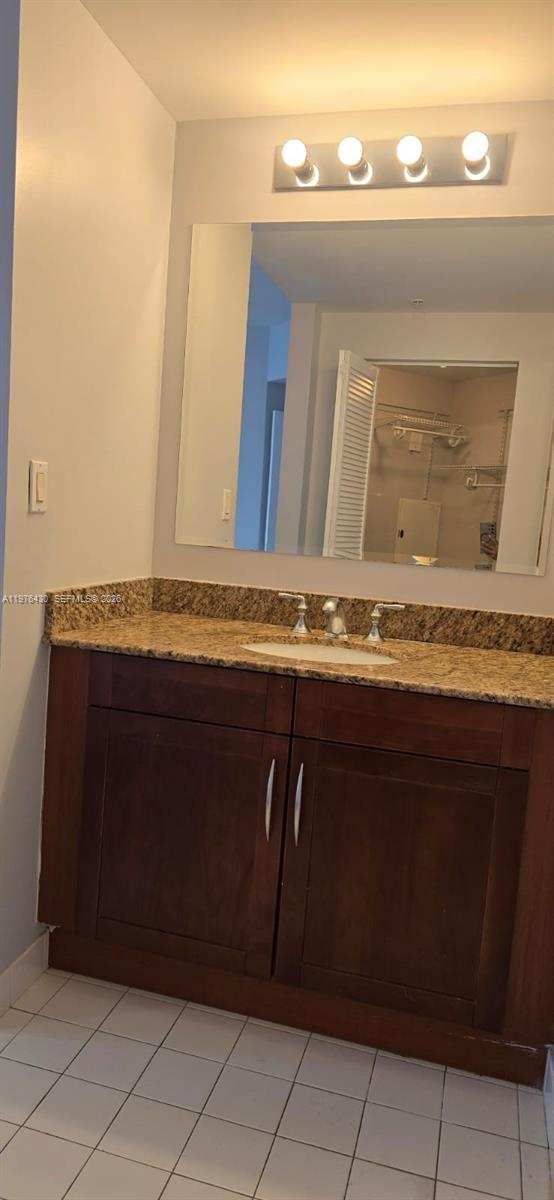 7280 SW 90th St # 601, Miami FL 33156