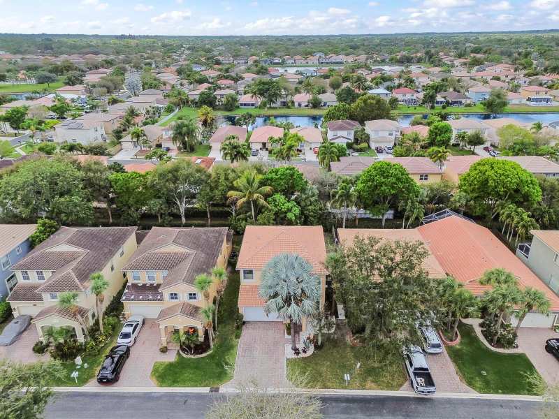 6657 Lurais Drive, Lake Worth FL 33463
