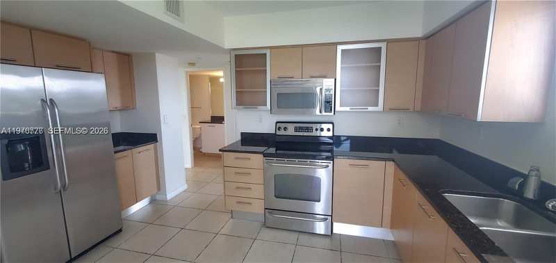 3300 NE 191st St # 501, Aventura FL 33180