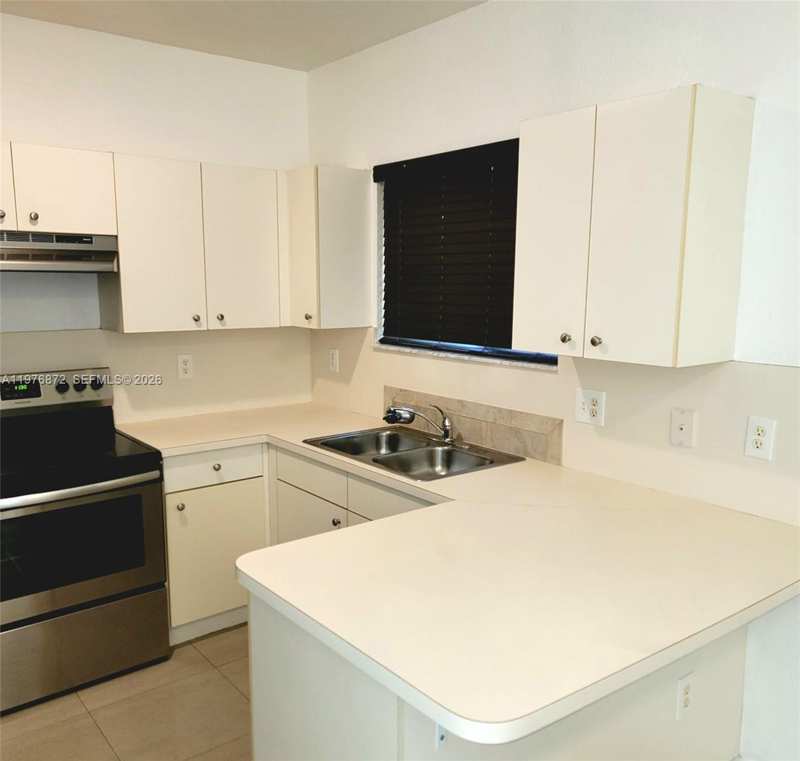 2630 NE 3rd Dr # 101, Homestead FL 33033
