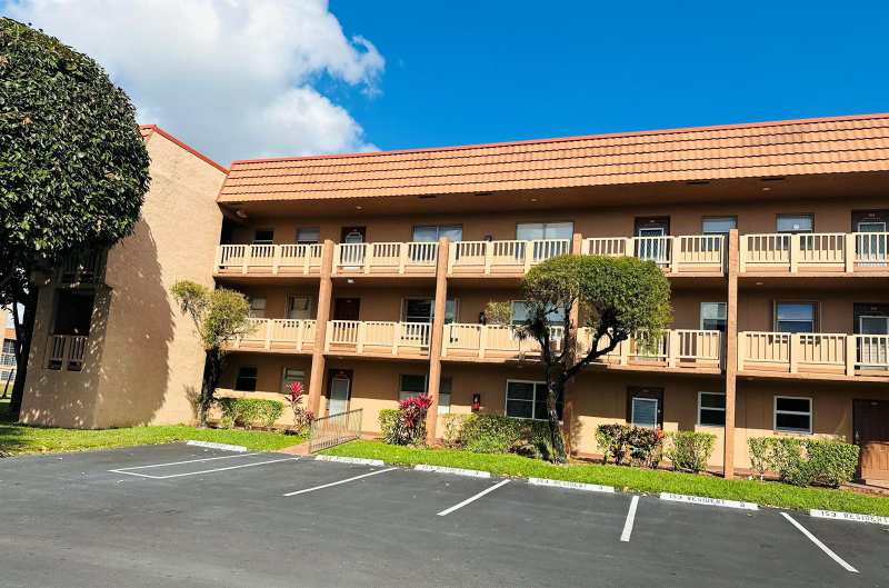 9900 Sunrise Lakes Boulevard # 201, Sunrise FL 33322