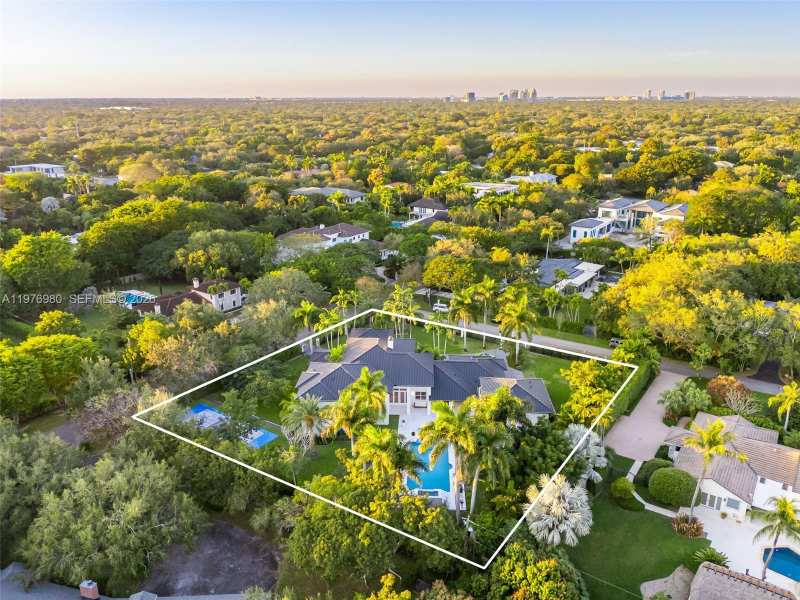 6290 SW 130th Ter, Pinecrest FL 33156