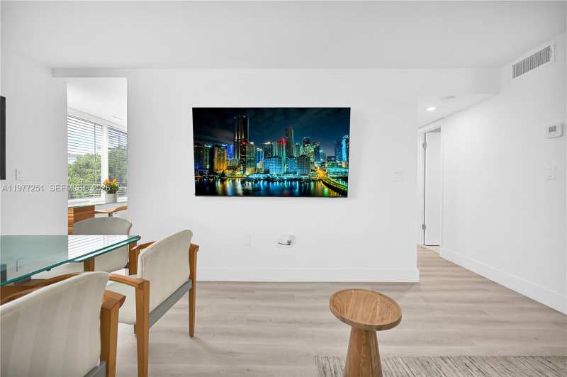 250 180th Dr # 554, Sunny Isles Beach FL 33160