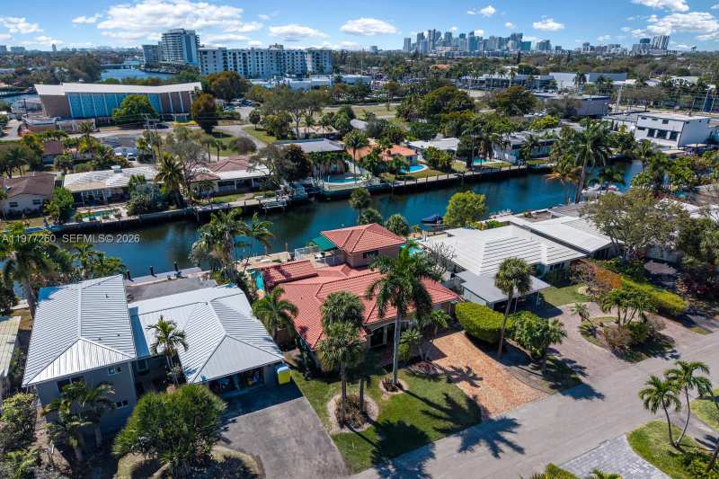 2046 NE 15th St, Fort Lauderdale FL 33304