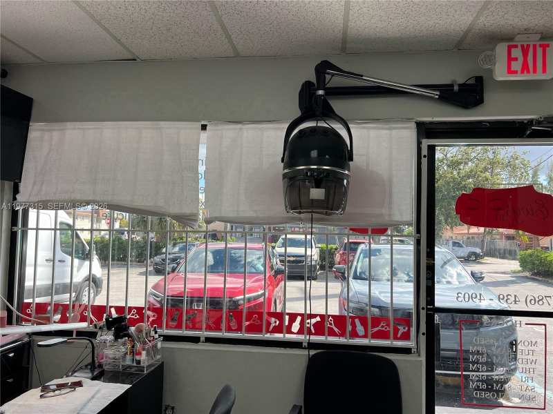 3300 E 4 AVE, Hialeah FL 33013