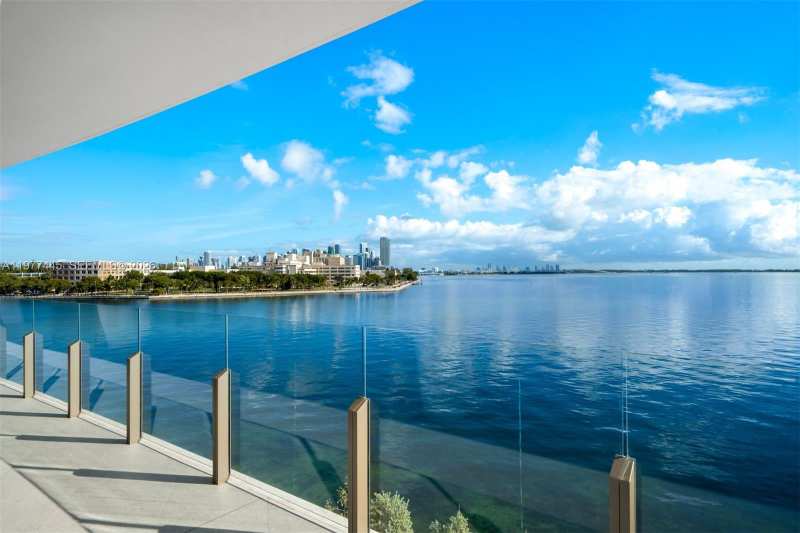 5 GROVE ISLE DR # M403, Coconut Grove FL 33133