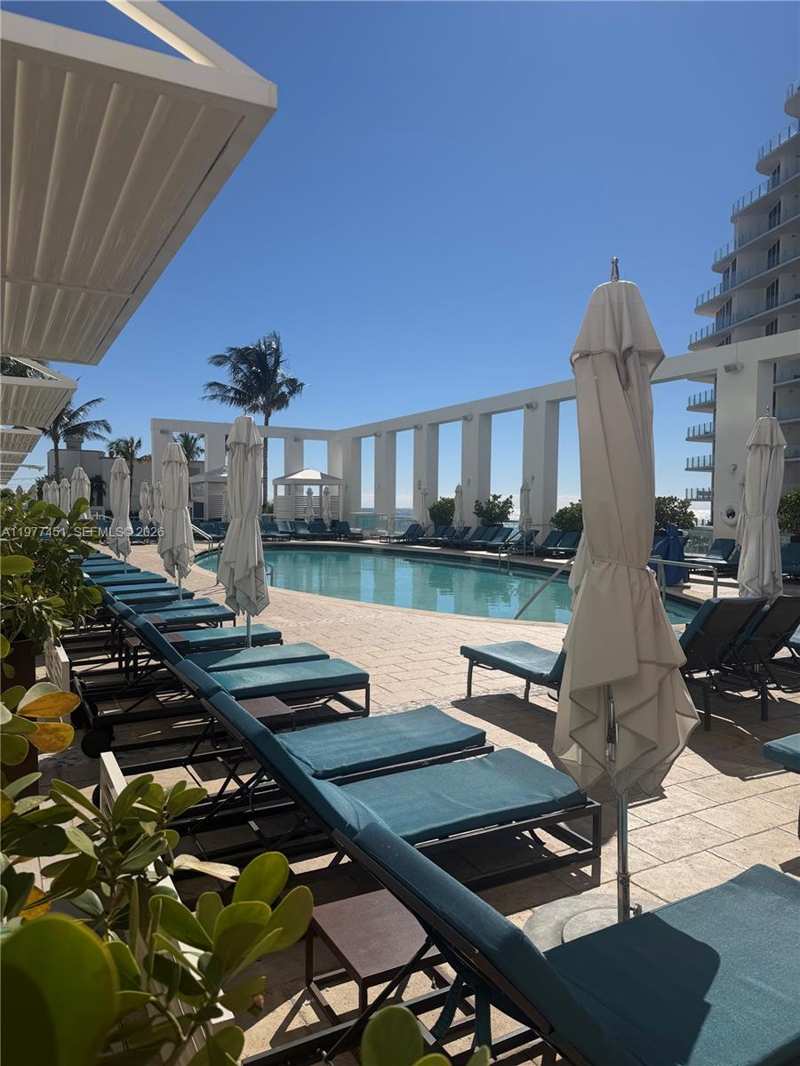 551 N Fort Lauderdale Beach Blvd # R2201, Fort Lauderdale FL 33304