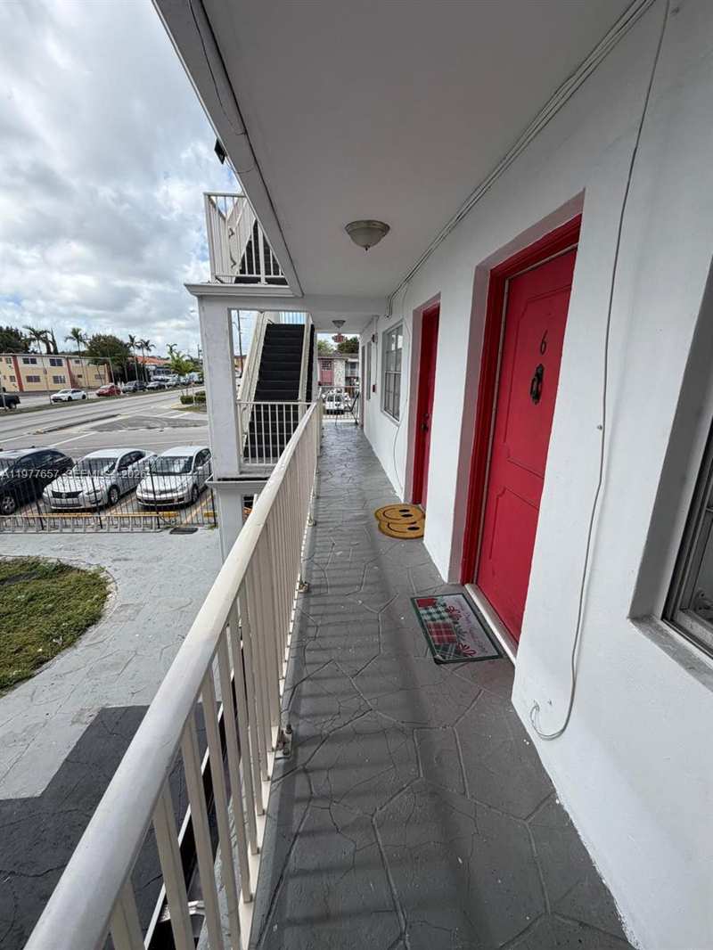 3211 W Flagler St # 9, Miami FL 33135