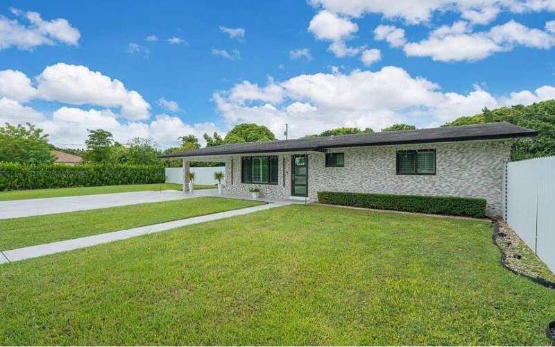 18295 SW 294th Street, Homestead FL 33030