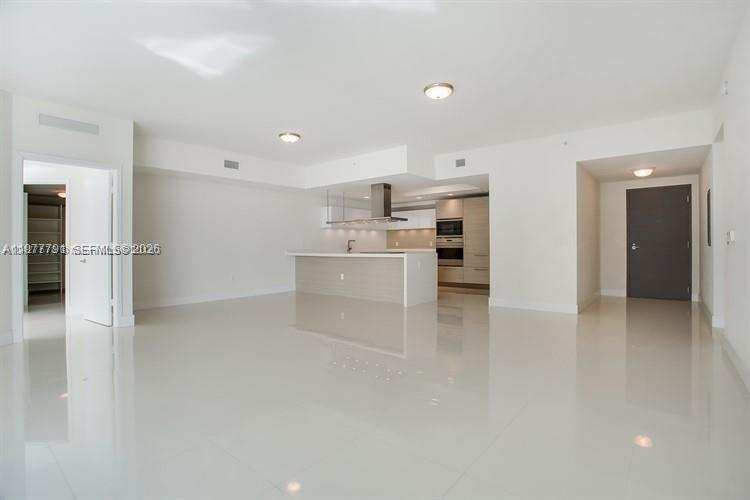 17301 Biscayne Blvd # 1103, North Miami Beach FL 33160