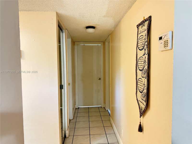 7000 Nova Dr # 205E, Davie FL 33317