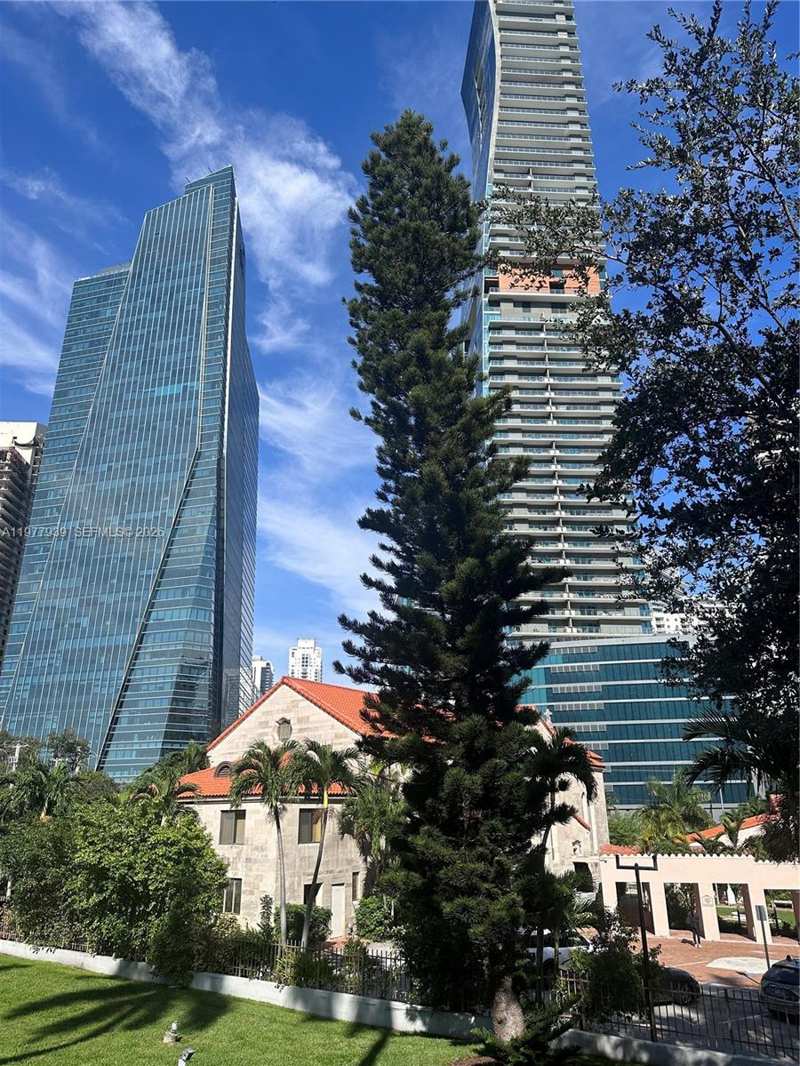 1541 Brickell Ave # B403, Miami FL 33129