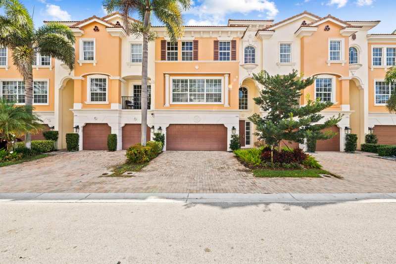 5580 NE Trieste Terrace, Boca Raton FL 33487