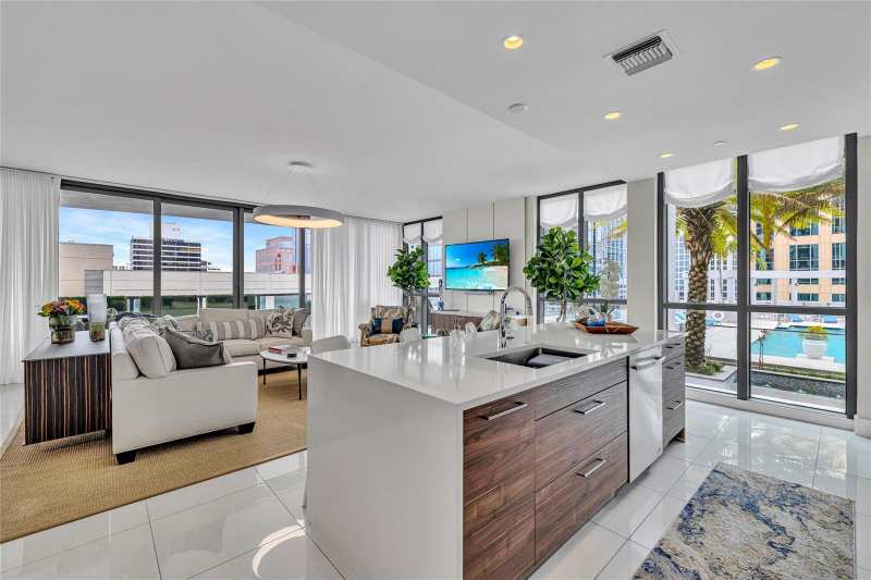 100 E Las Olas Boulevard # 1701, Fort Lauderdale FL 33301