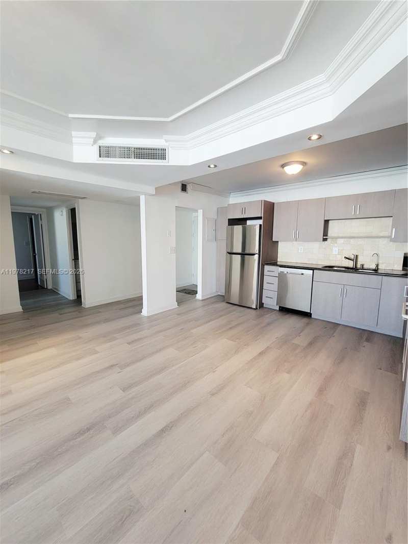 19380 Collins Ave # 1402, Sunny Isles Beach FL 33160