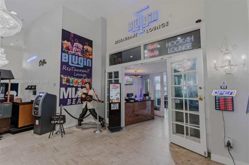 5445 Collins Ave, Miami Beach FL 33140