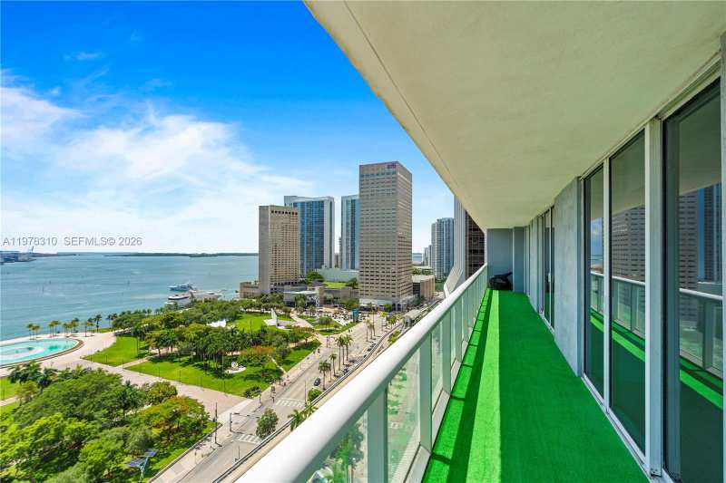 50 Biscayne Blvd # 1902, Miami FL 33132