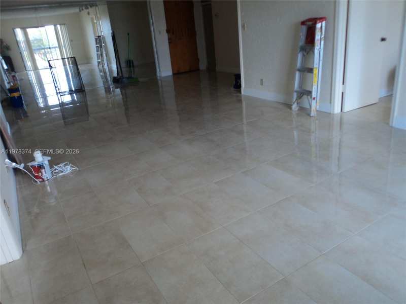 1301 NE 7th St # 511, Hallandale Beach FL 33009