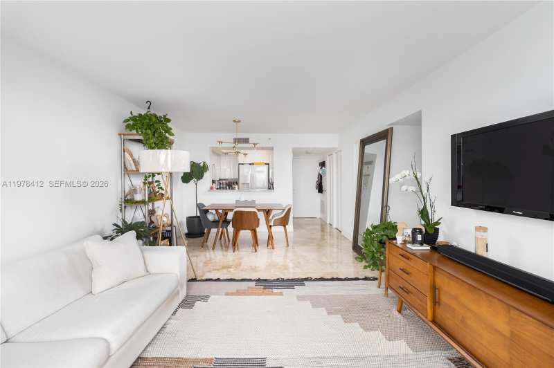1800 Sunset Harbour Dr # 809, Miami Beach FL 33139