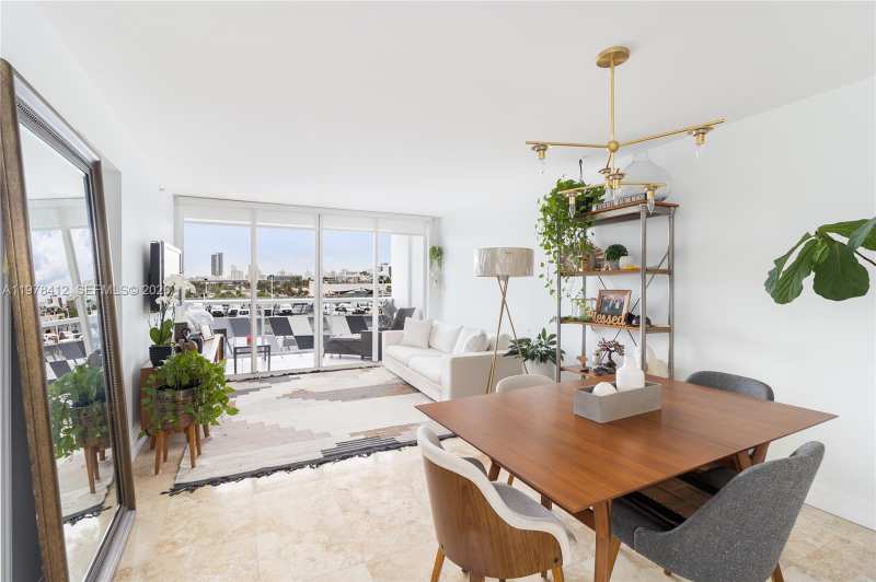 1800 Sunset Harbour Dr # 809, Miami Beach FL 33139