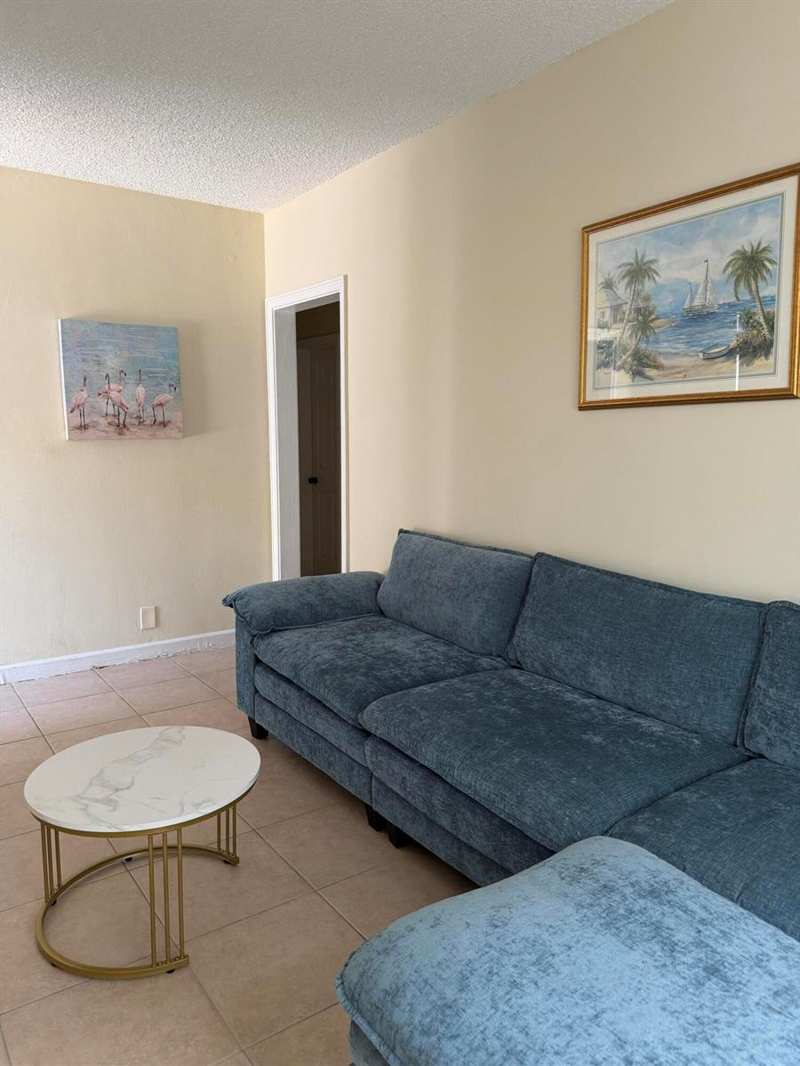230 Conniston Road # 4, West Palm Beach FL 33405