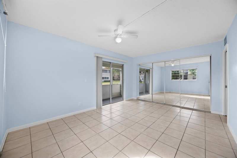 35 Sussex B, West Palm Beach FL 33417