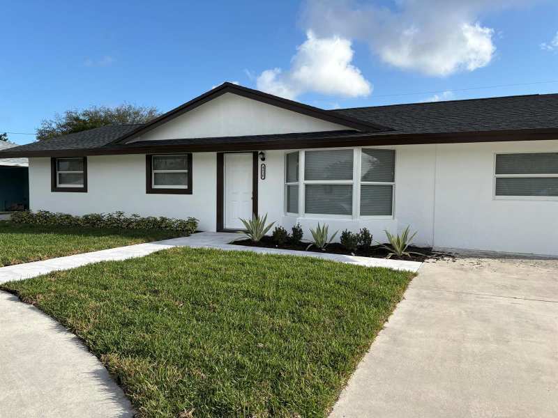 4318 Crestdale Street, Palm Beach Gardens FL 33410