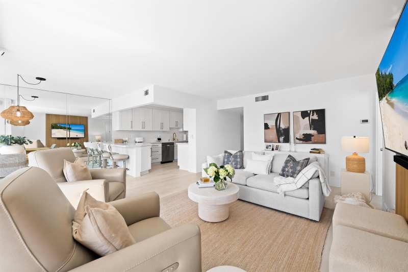 799 Jeffery Street # 303, Boca Raton FL 33487