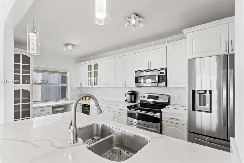 3850 Washington St # 816, Hollywood FL 33021